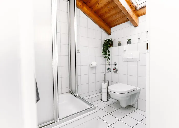 Lichtdurchflutetes Raumwunder, 115qm, 2 Stoeckig Apartman *