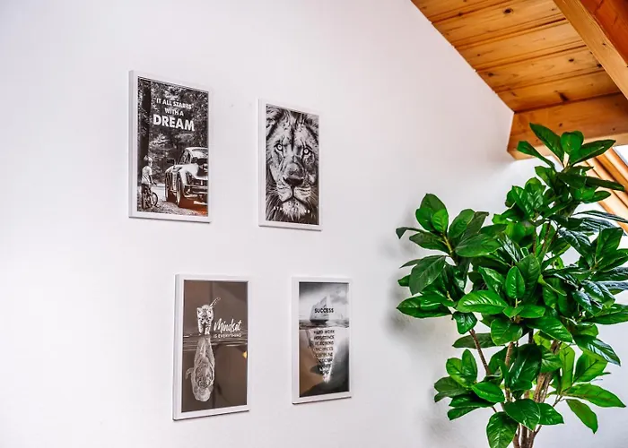 Lichtdurchflutetes Raumwunder, 115qm, 2 Stoeckig Apartman