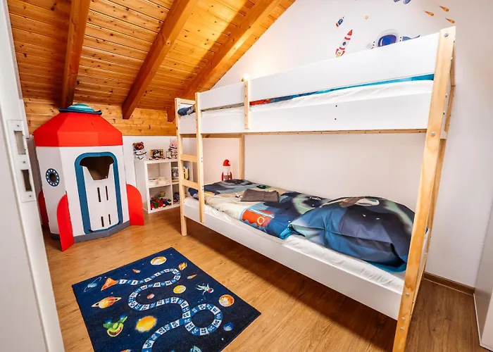 Lichtdurchflutetes Raumwunder, 115qm, 2 Stoeckig Apartman *