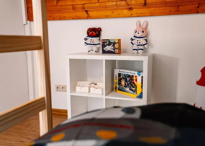 Lichtdurchflutetes Raumwunder, 115qm, 2 Stoeckig Apartman